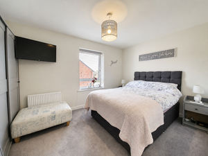 Bedroom- click for photo gallery